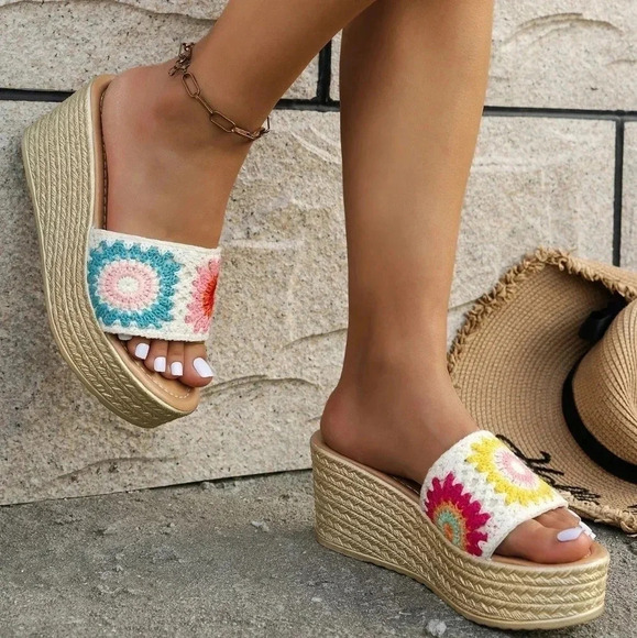 Women'S Wedge Heels Thick Bottom Colorful Braided Embroidery Beach Sandals - Picture 4 of 6